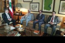 الرئيس السنيورة مستقبلا العطية والوفد المرافق