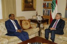 الرئيس السنيورة مستقبلا سفير السودان في لبنان علي الصادق