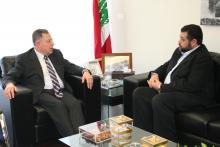 الرئيس السنيوة مستقبلا اسامة حمدان